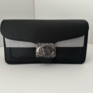 Coach Elegant Black Leather Clutch